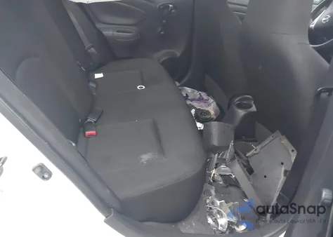 2015 Nissan Versa 1.6 S+ z USA, uszkodzony, nr VIN 3N1CN7APXFL872266